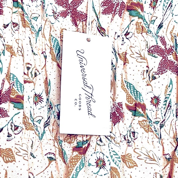 🌟HP🌟Universal Thread Floral Ruffle Tank - Picture 8 of 10